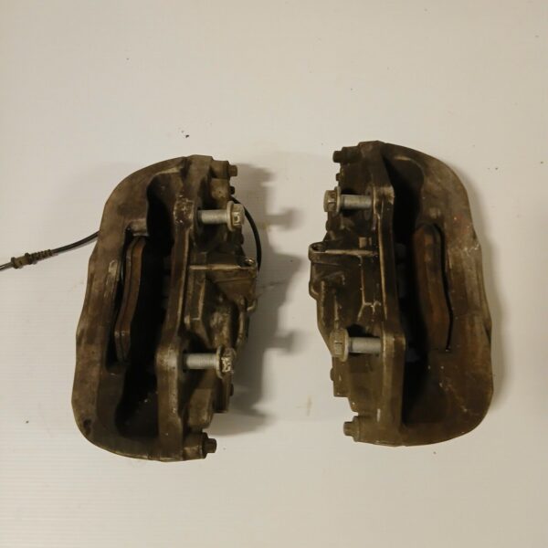 MERCEDES C-CLASS W205 FRONT BRAKE CALIPERS PAIR  A0114219798 A0114219898 CALIPER - Image 2