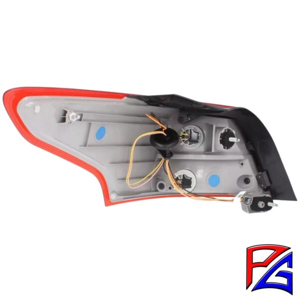 Right Rear Outer Light Lamp Unit For Ford Focus Mk3 O/S Unit Saloon 14- 1939578 - Image 5