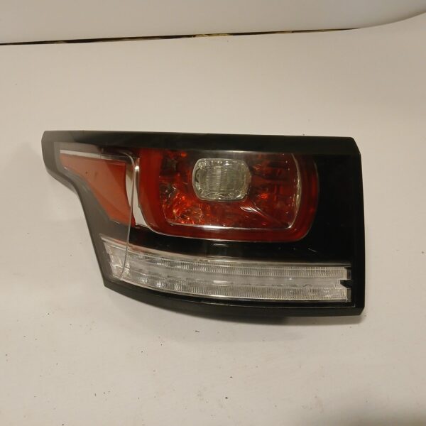 Range Rover Sport L494  GENUINE REAR LEFT PASSENGER SIDE LAMP TAIL LIGHT - Image 2