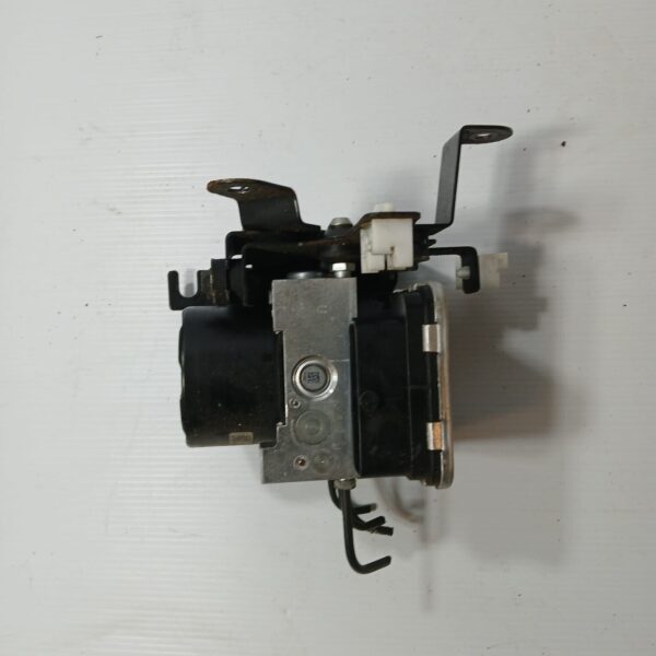 MERCEDES-BENZ X-CLASS W470 ABS PUMP WITH ECU MODULE 476605XA0A / A10637-B40 - Image 4