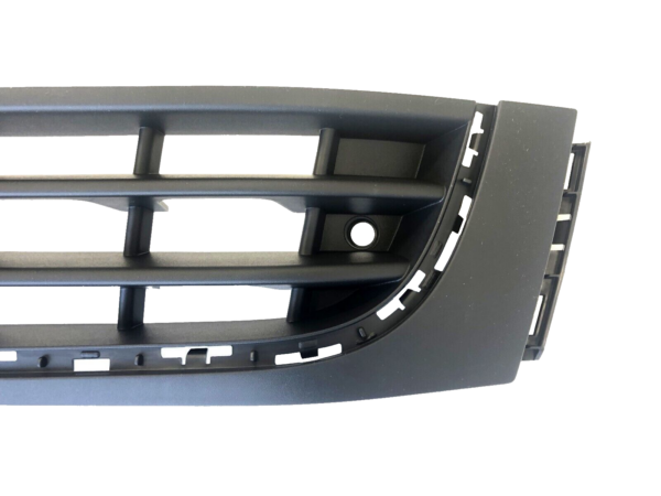 Front Bumper Centre Lower Grill Black for Volkswagen Amarok 13-16  2HH853677 9B9 - Image 3