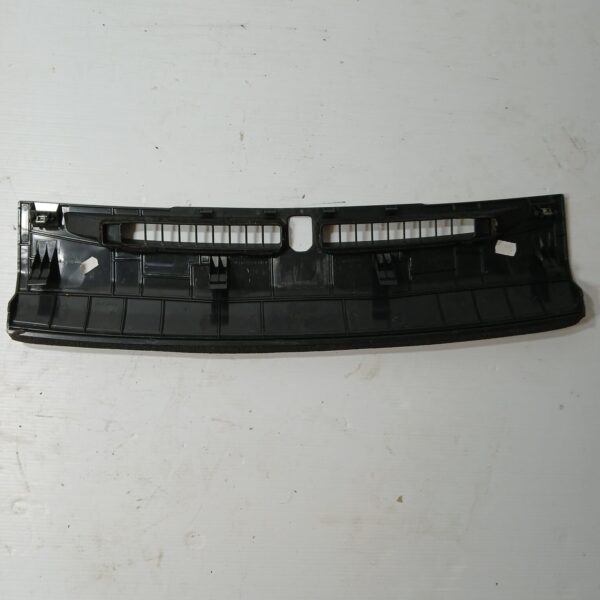 RANGE ROVER VOGUE L405 FRONT CENTRE DASHBOARD WINDSCREEN COVER TRIM CPLA044A98B - Image 3